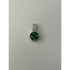 Sterling Silver and Green and White Stone Pendant YGI 925 China
